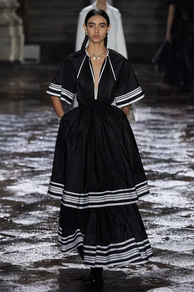 Look 53